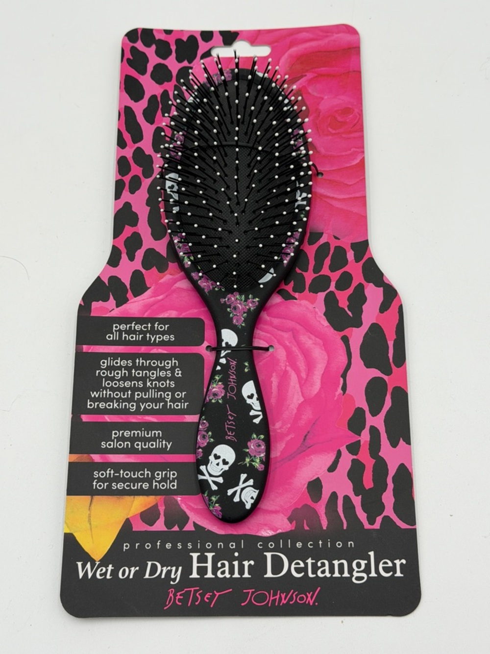 BETSEY JOHNSON NWT Hair Detangler Brush w skulls and Pink Floral design NEW!